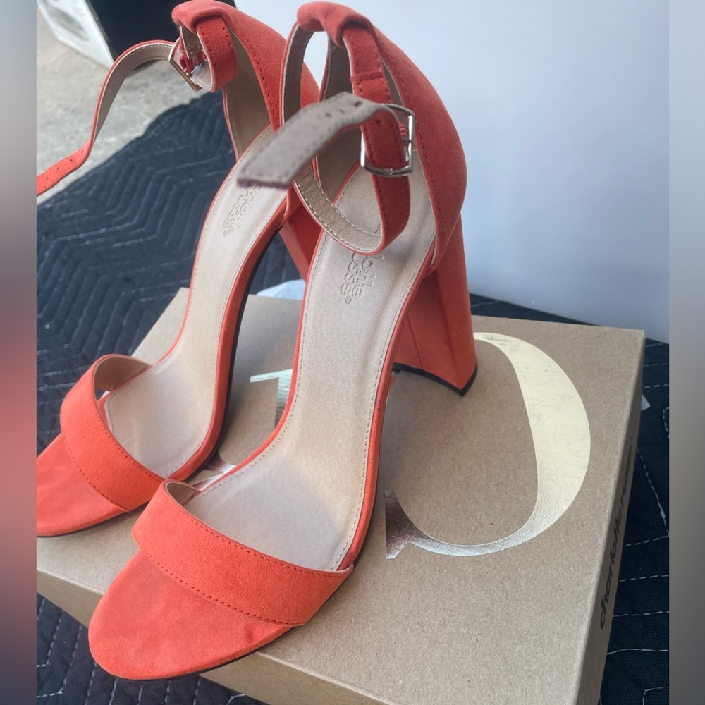Ladies Coral Heels